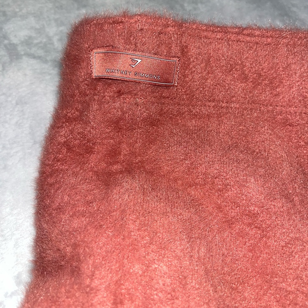 Eyelash whitney simmons Gymshark shorts